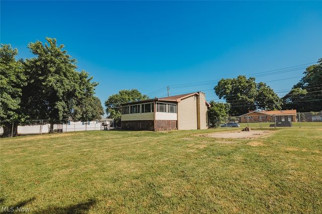 1700 28th Street, Vienna, WV 26105