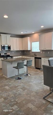 2802 Lydias Walk, Conyers, GA 30012