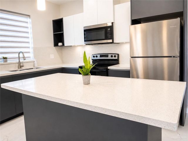 1428 E Iris Avenue, Mcallen, TX 78504