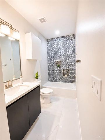 1428 E Iris Avenue, Mcallen, TX 78504
