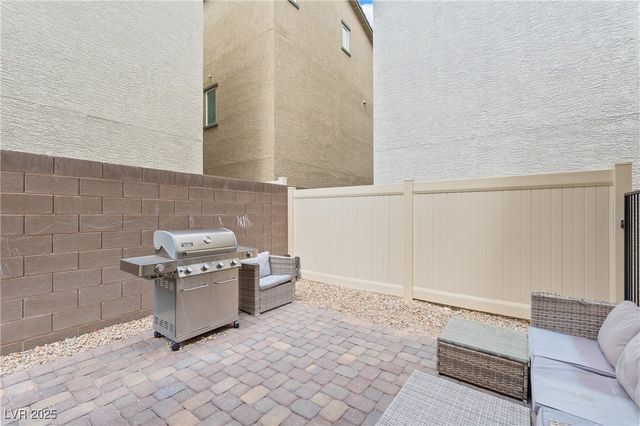 7005 Magenta Moon Street, North Las Vegas, NV 89086