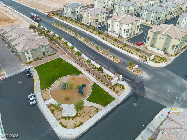 7005 Magenta Moon Street, North Las Vegas, NV 89086