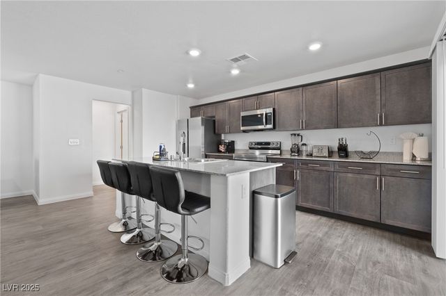 7005 Magenta Moon Street, North Las Vegas, NV 89086