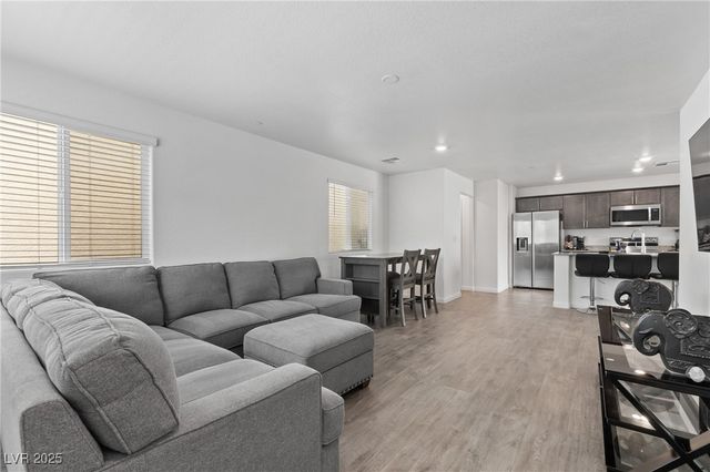 7005 Magenta Moon Street, North Las Vegas, NV 89086