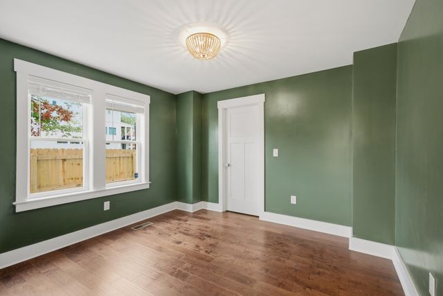 909 McClurkan Ave, Nashville, TN 37206