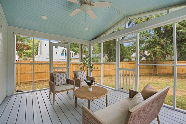 909 McClurkan Ave, Nashville, TN 37206