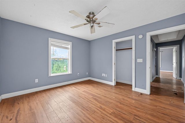 217 N Holly Avenue, Cleveland, TX 77327