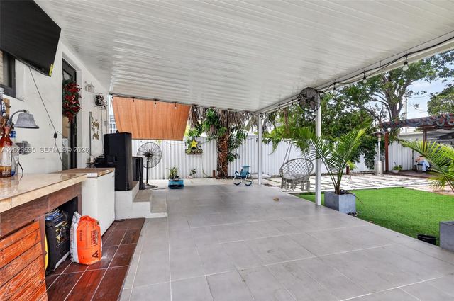 1485 NW 57th St, Miami, FL 33142