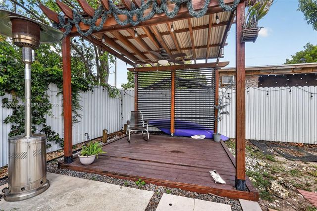 1485 NW 57th St, Miami, FL 33142