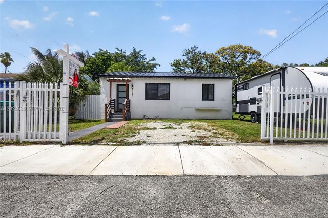 1485 NW 57th St, Miami, FL 33142