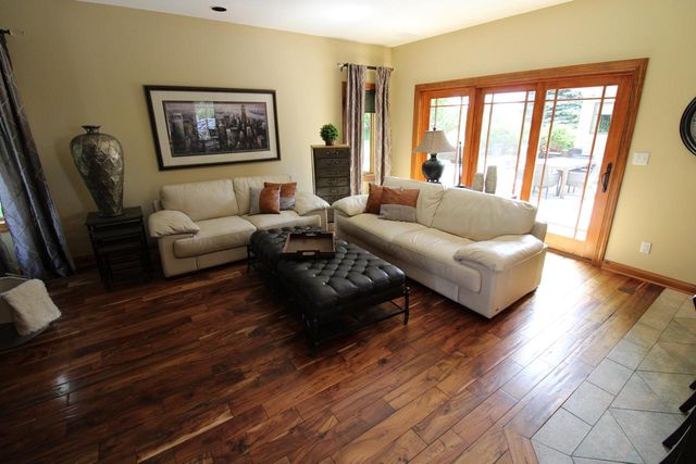 N49W28674 Chardon DRIVE, Hartland, WI 53029