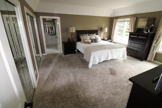 N49W28674 Chardon DRIVE, Hartland, WI 53029