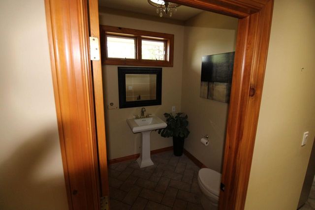 N49W28674 Chardon DRIVE, Hartland, WI 53029