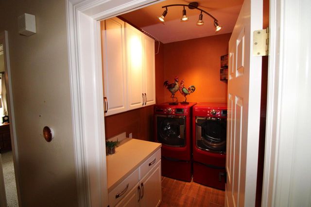 N49W28674 Chardon DRIVE, Hartland, WI 53029