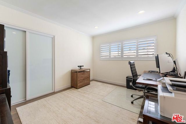 933 11th Street 21, Santa Monica, CA 90403