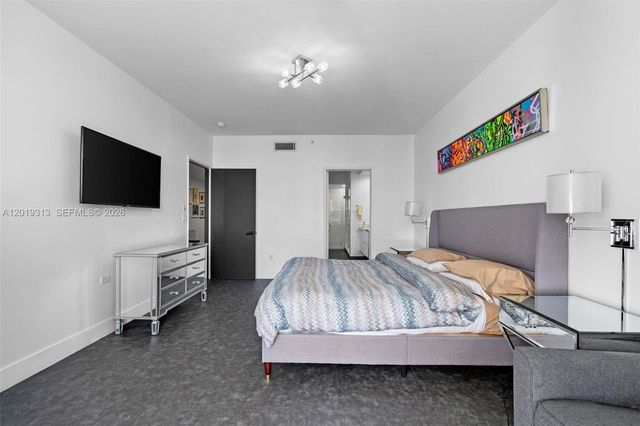 713 Crandon Blvd 404, Key Biscayne, FL 33149