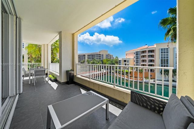 713 Crandon Blvd 404, Key Biscayne, FL 33149