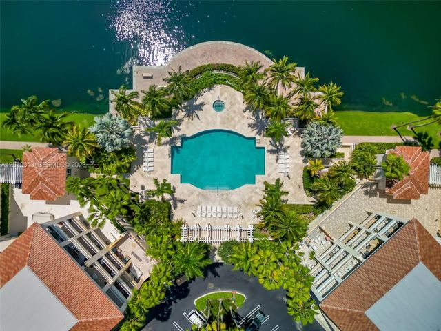 713 Crandon Blvd 404, Key Biscayne, FL 33149