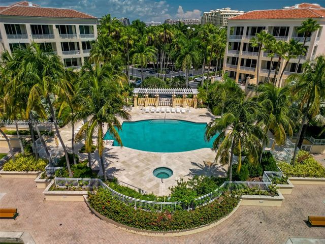713 Crandon Blvd 404, Key Biscayne, FL 33149