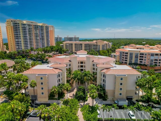 713 Crandon Blvd 404, Key Biscayne, FL 33149