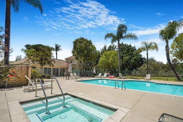 4201 Las Virgenes Road 115, Calabasas, CA 91302