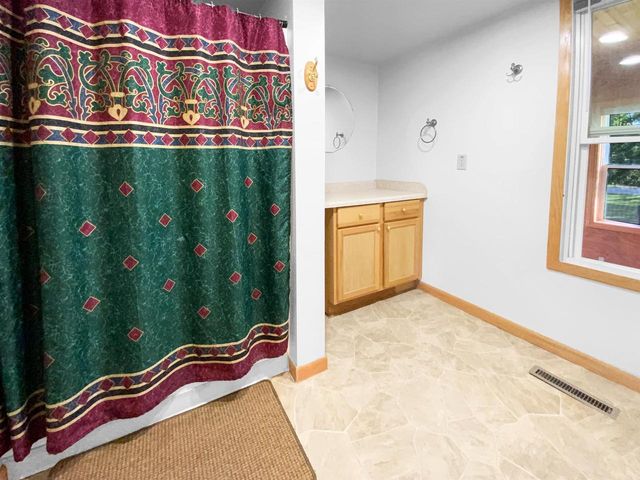 W11160 APACHE ROAD, Plainfield, WI 54966