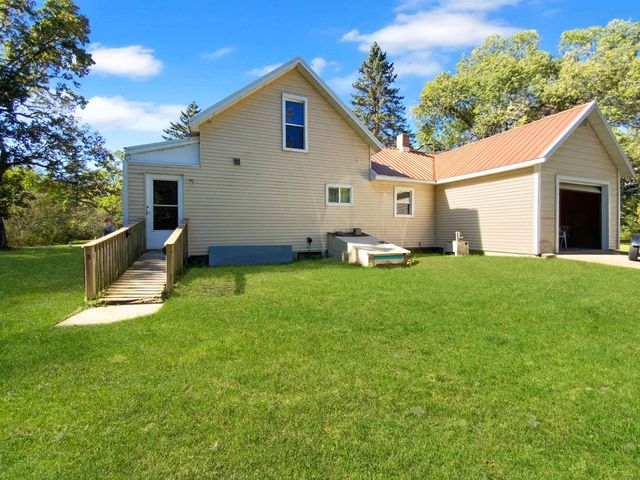 W11160 APACHE ROAD, Plainfield, WI 54966
