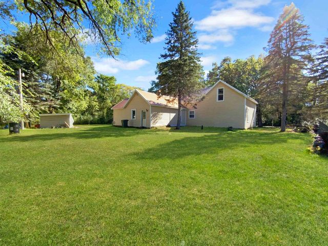 W11160 APACHE ROAD, Plainfield, WI 54966