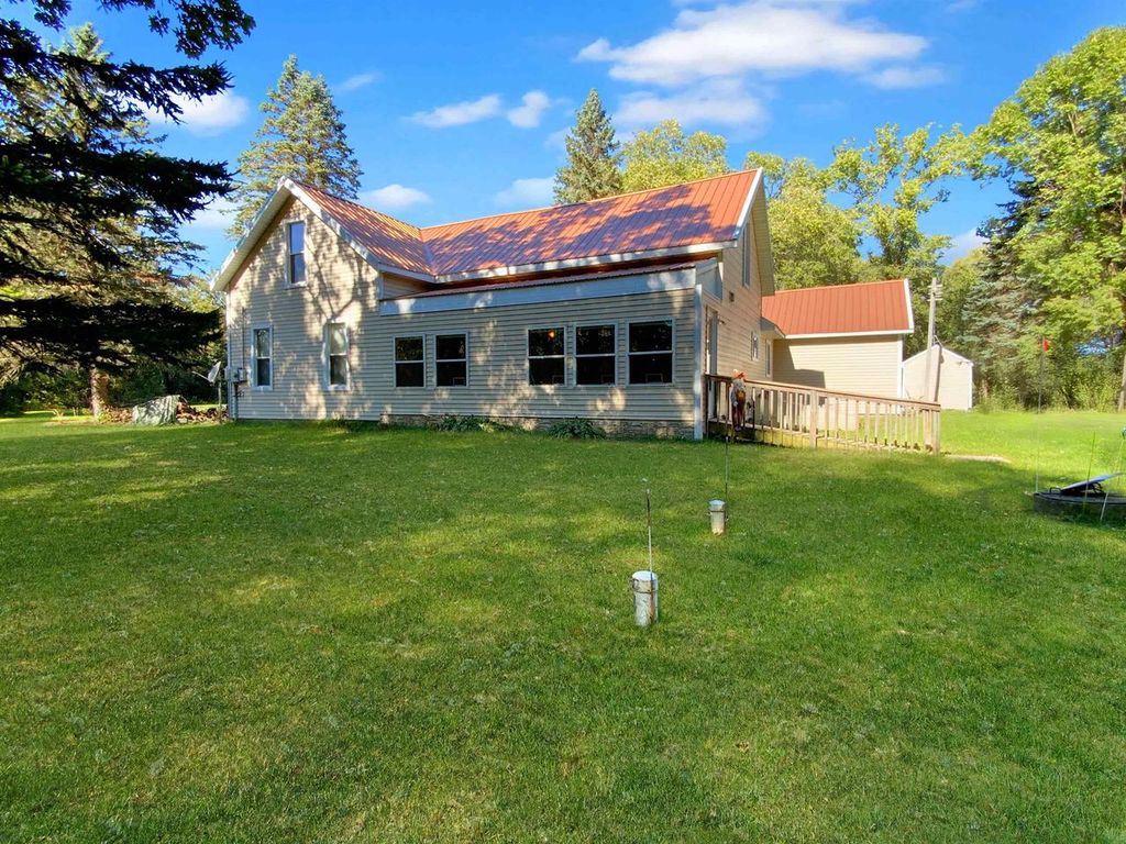 W11160 APACHE ROAD, Plainfield, WI 54966