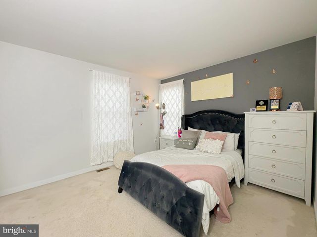 5904 SAINT PAULS BLF, Brandywine, MD 20613
