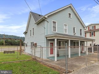 411-413 S CEDAR ST, Cumberland, MD 21502