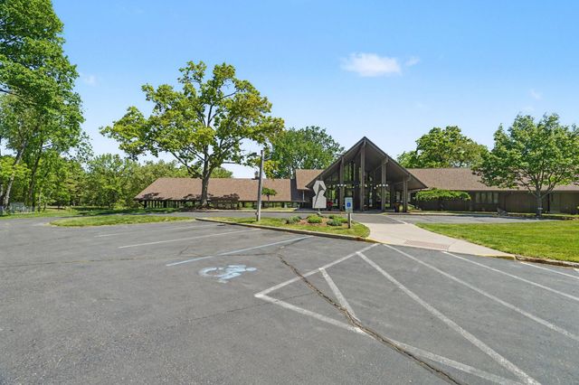 3755 Cedaridge Road, Kalamazoo, MI 49008