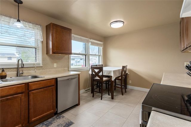 2211 Yellowstone Avenue, Billings, MT 59102