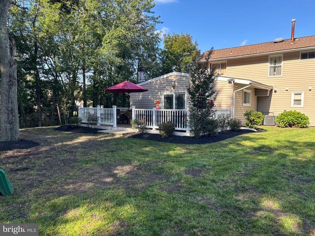 45 EASTMONT LN, Sicklerville, NJ 08081