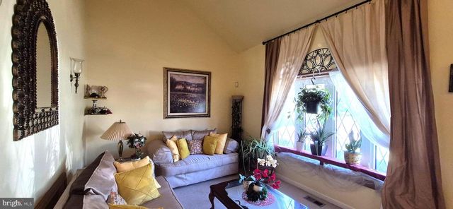 45 EASTMONT LN, Sicklerville, NJ 08081