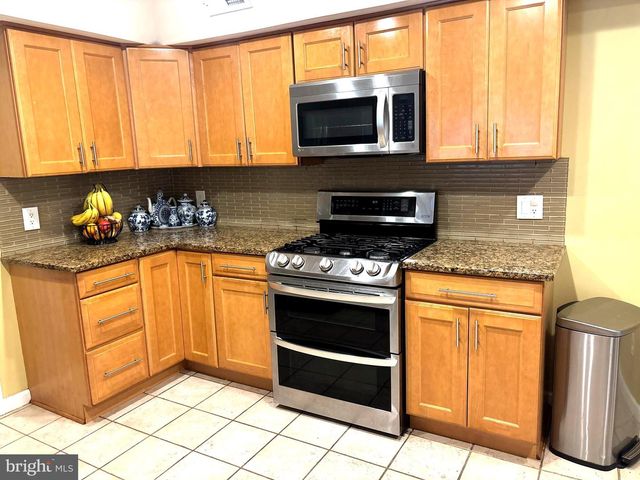 45 EASTMONT LN, Sicklerville, NJ 08081