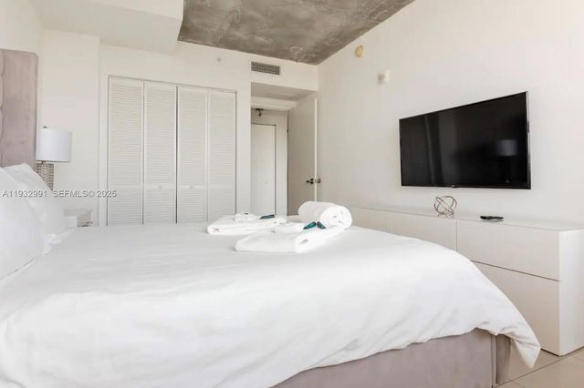 3250 NE 1st Ave 1108, Miami, FL 33137