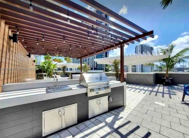 3250 NE 1st Ave 1108, Miami, FL 33137