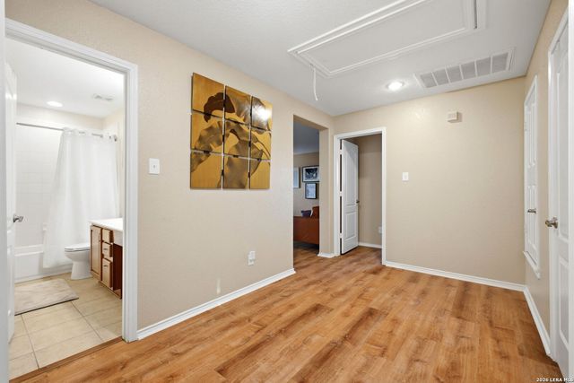 21211 Leslie Carson, San Antonio, TX 78258