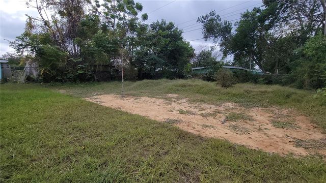 1723 TALLAHASSEE DRIVE, Daytona Beach, FL 32117