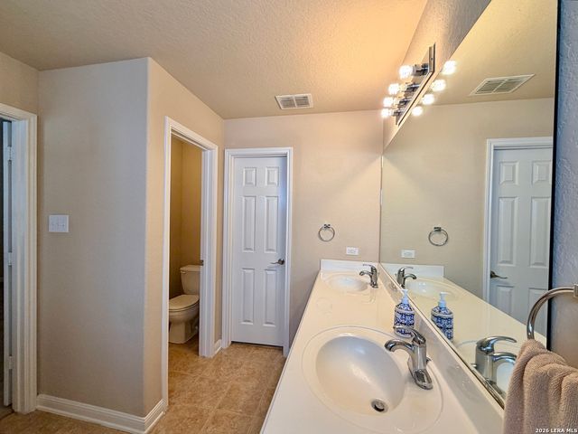 11727 Autumndale, San Antonio, TX 78254