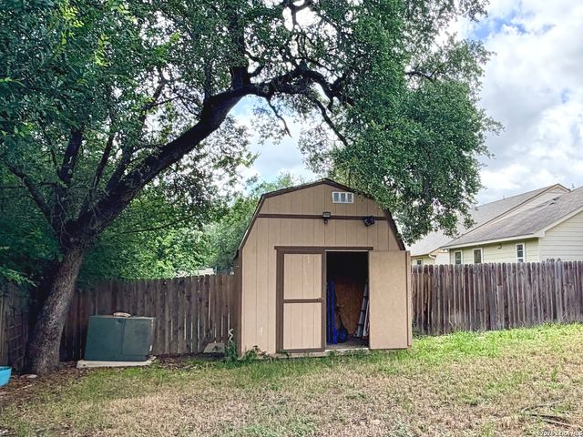 11727 Autumndale, San Antonio, TX 78254
