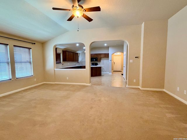 11727 Autumndale, San Antonio, TX 78254