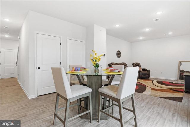 76 DIVING SCAUP RD, Hedgesville, WV 25427