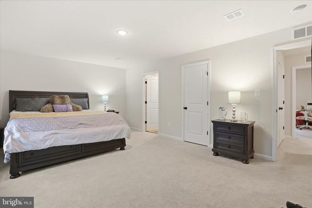 76 DIVING SCAUP RD, Hedgesville, WV 25427