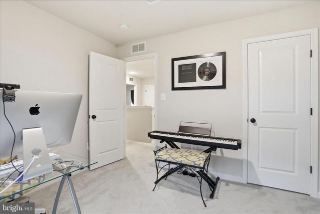 76 DIVING SCAUP RD, Hedgesville, WV 25427