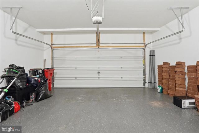 76 DIVING SCAUP RD, Hedgesville, WV 25427