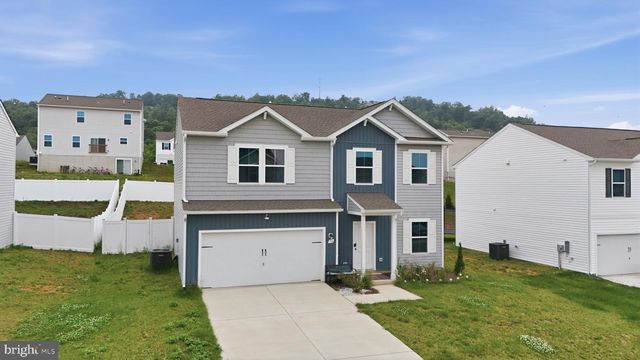 76 DIVING SCAUP RD, Hedgesville, WV 25427