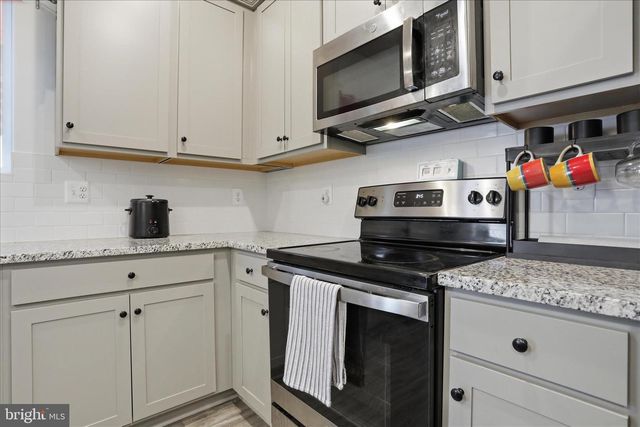 76 DIVING SCAUP RD, Hedgesville, WV 25427