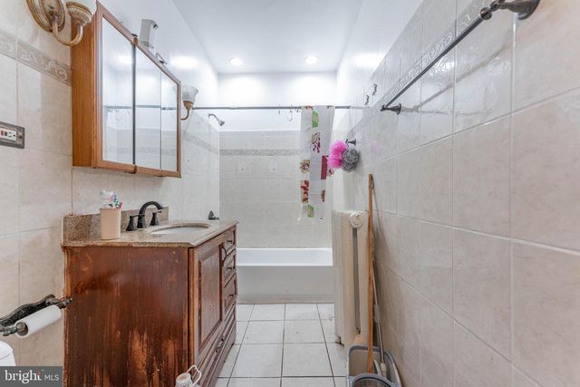 36 E WASHINGTON AVE, Clifton Heights, PA 19018
